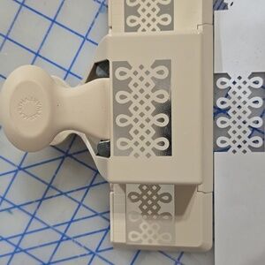 Martha Stewart Decorative Paper Punch